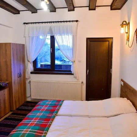 неси Vakantiehuis Leshten