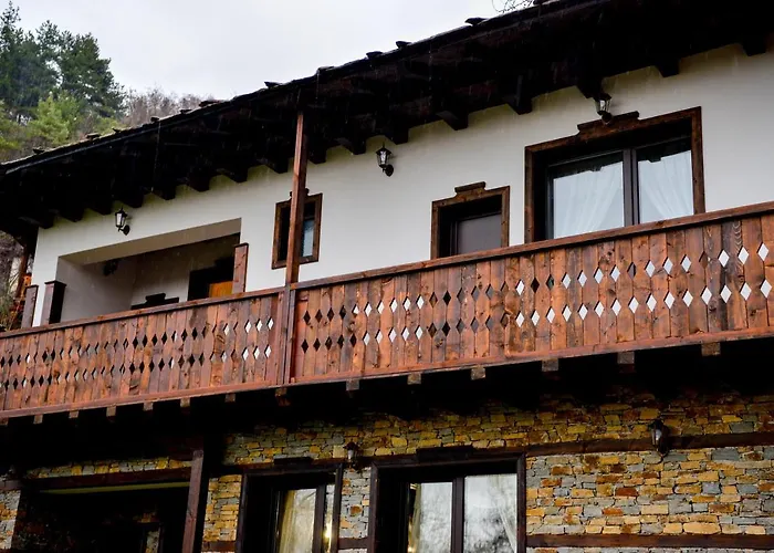 Semesterbostad неси