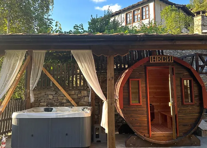 неси Semesterbostad *